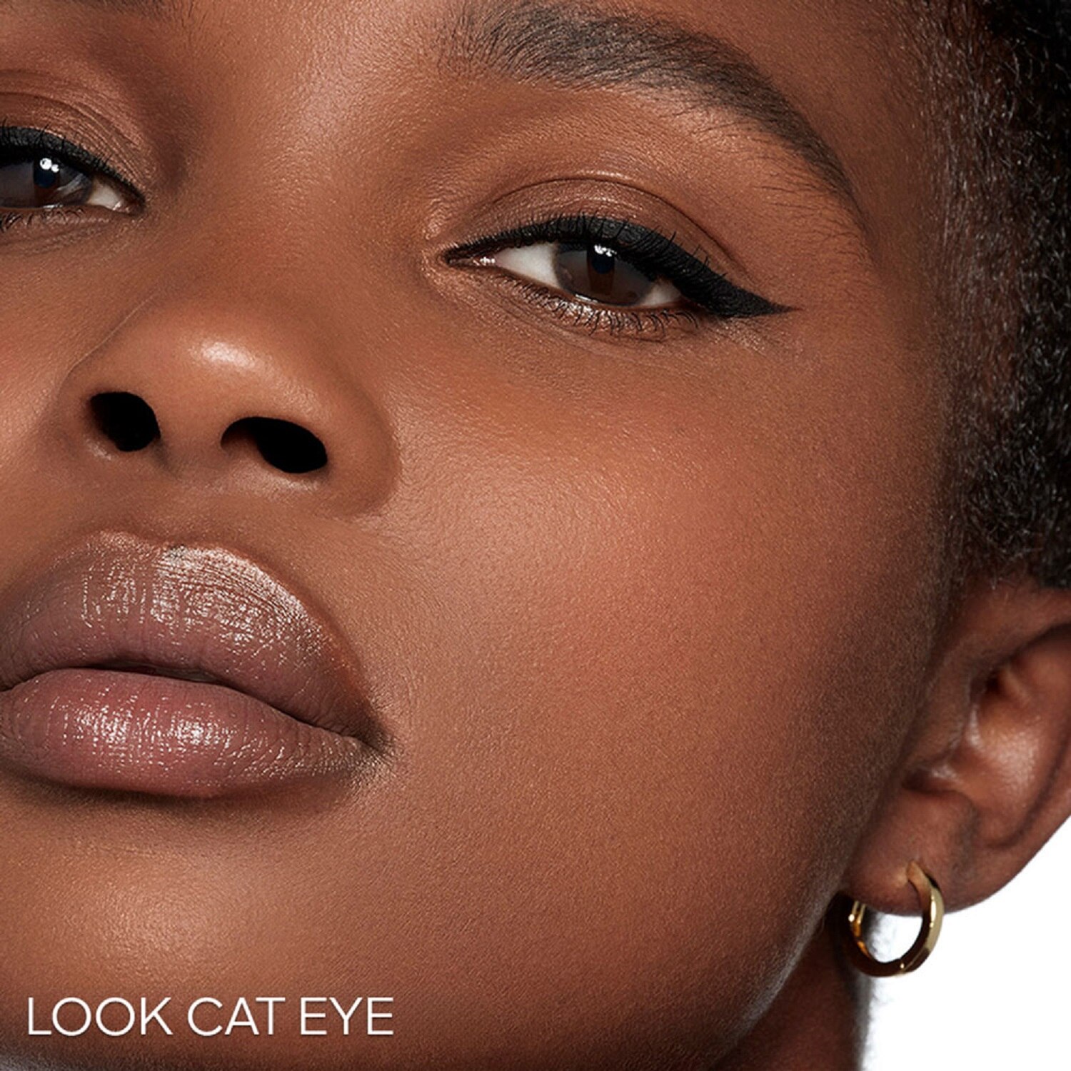 BEE BEAUTY SECRET NOIR G EYELINER GRAPHIQUE (DELINEADOR PARA OJOS)